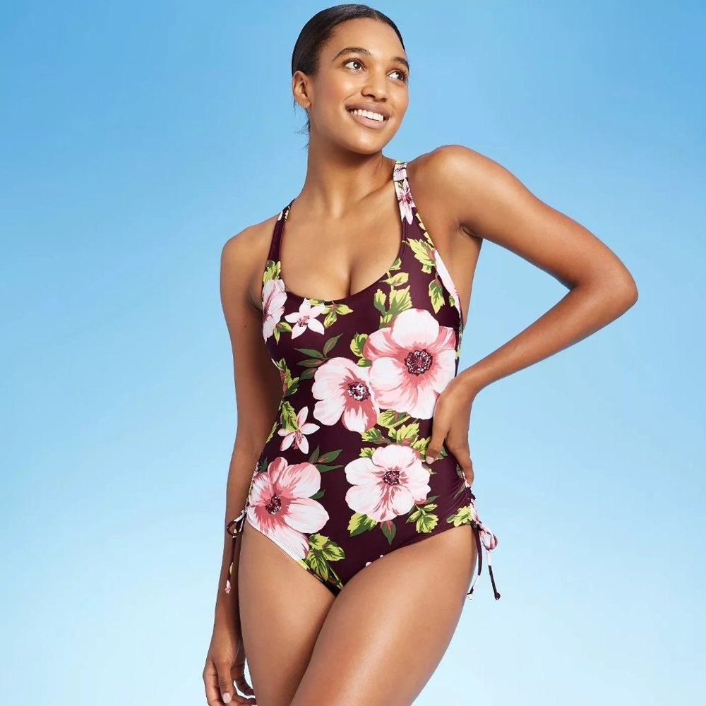 Women's Side-Cinch Classic One Piece Swimsuit -